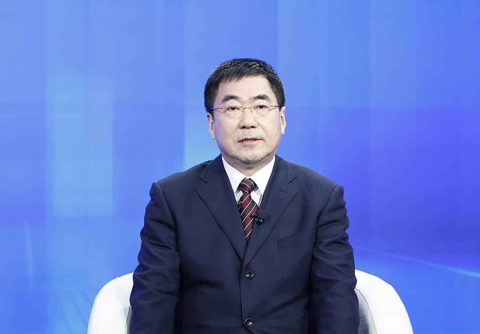  發揮科技界別優勢 為高質量發展獻計出力　　2024年，九三學社重點關注科技、生態、教育等領域。劉政奎提出，“我們繼續在‘精’和‘專’上下功夫，重視質量，注重特色”。在科技領域，提交有關加強基礎研究、促進科技成果轉化、促進金融支持科技創新、推動人工智能發展等方面的提案﹔生態議題則涉及協同推進長江流域水電開發與生態環境保護、黃河流域農業水資源高效利用、草原生態文明建設等方面。【詳細】 